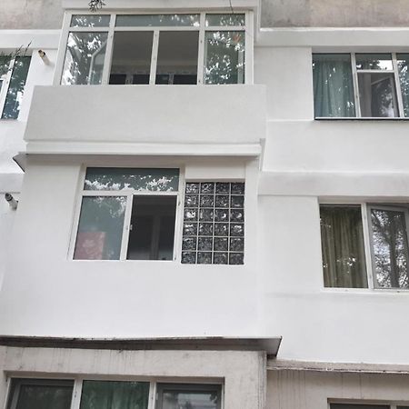 Ria & Mihai Apartament Galati Lägenhet Exteriör bild