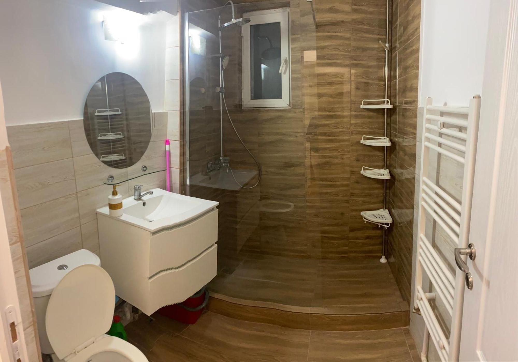 Ria & Mihai Apartament Galati Lägenhet Exteriör bild